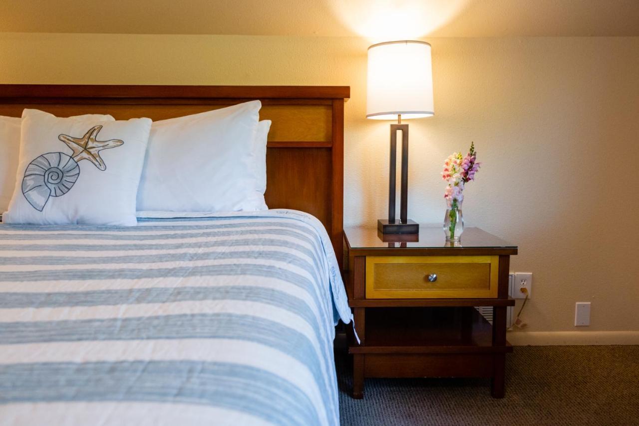 Discovery Inn ฟรายเดย์ฮาร์เบอร์ ภายนอก รูปภาพ